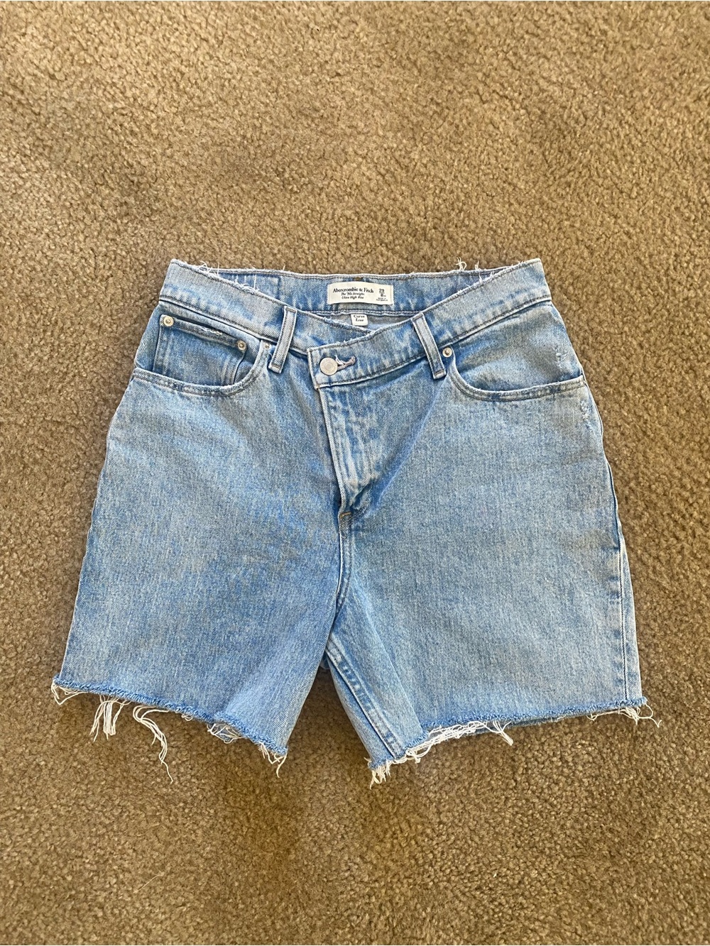 Abercrombie Curve Love Cutoff shorts